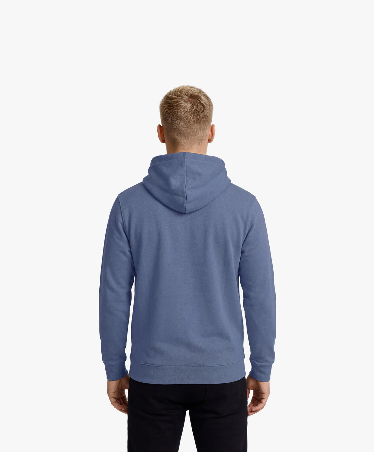 Vue de dos d’un homme portant un hoodie bleu ardoise Salut Fred avec motif Rue Duquesne de la collection Rues de France