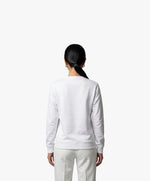 Vue de dos d’une femme portant un sweatshirt blanc Salut Fred de la collection Rues de France