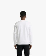 Vue de dos d’un homme portant un sweatshirt blanc Salut Fred