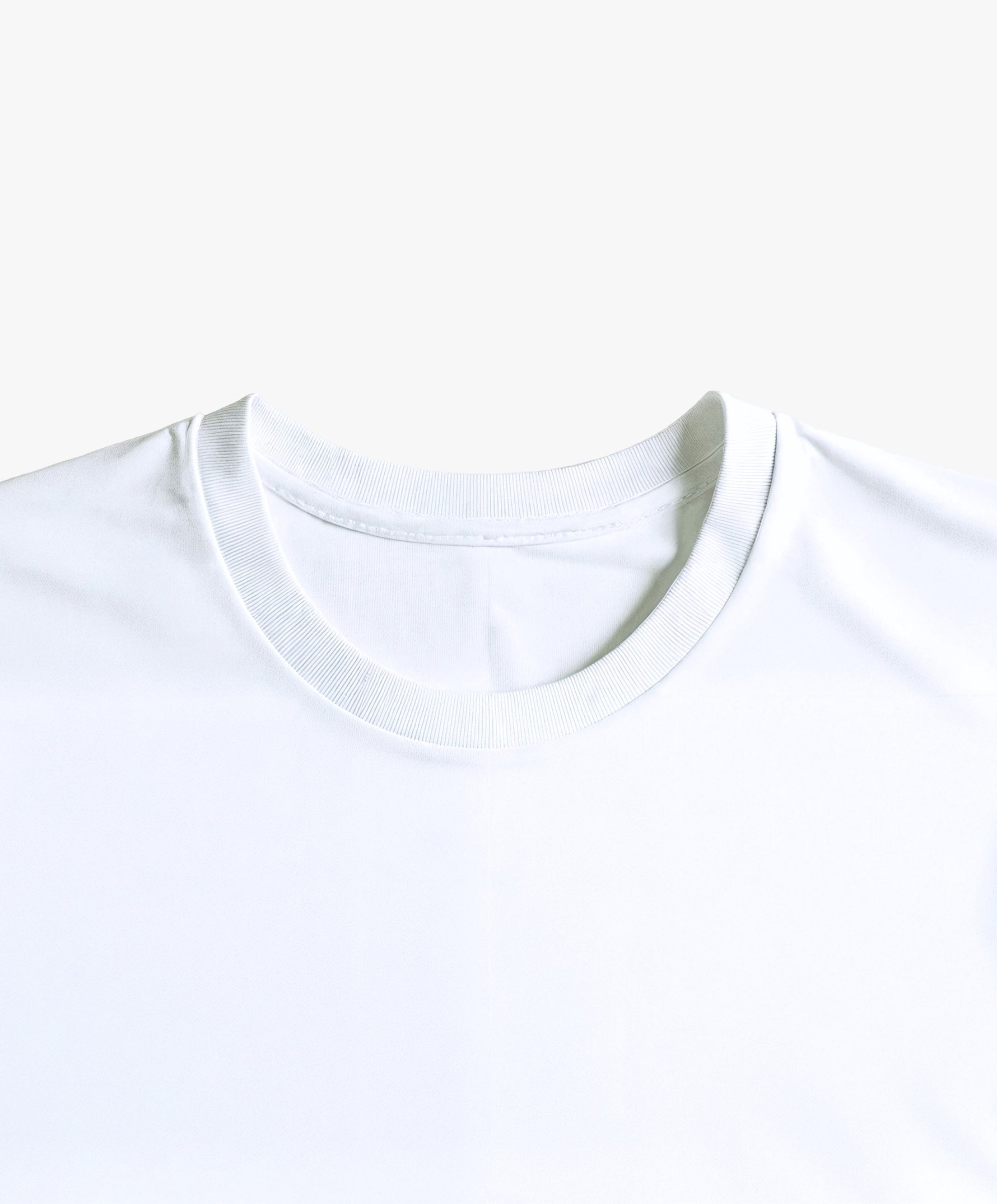 Vue intérieure du col du t-shirt classique blanc Salut Fred