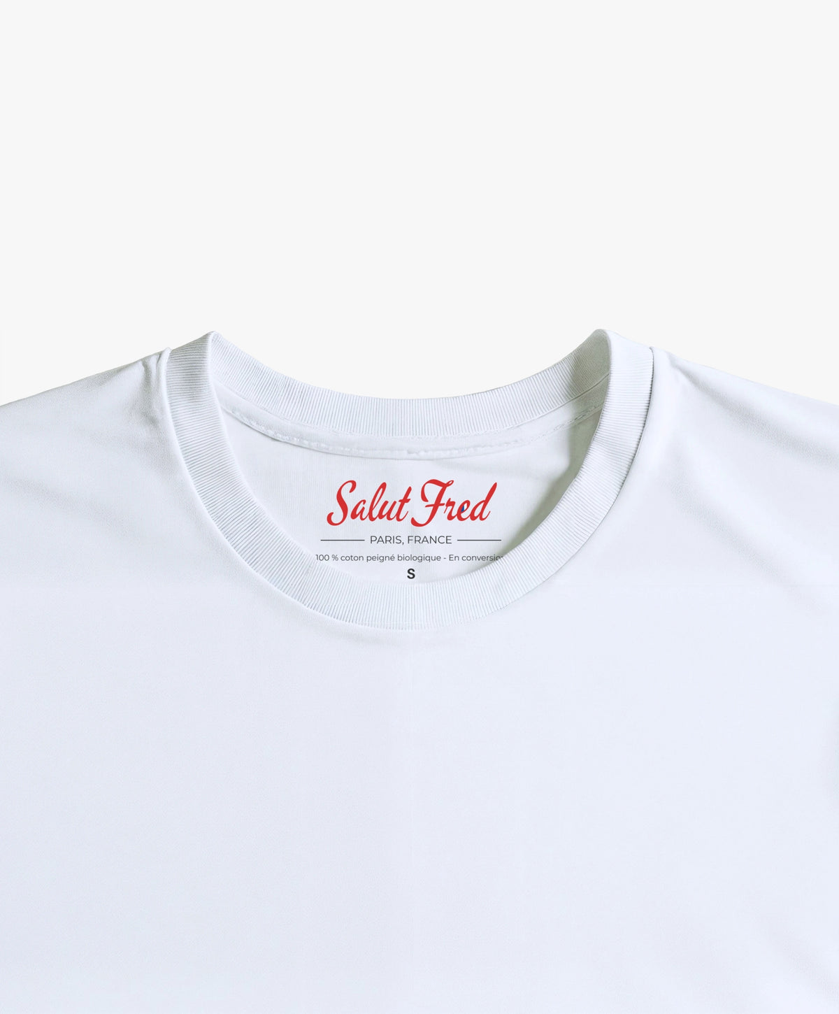 Vue intérieure du col du t-shirt classique blanc Salut Fred de la collection Rues de France