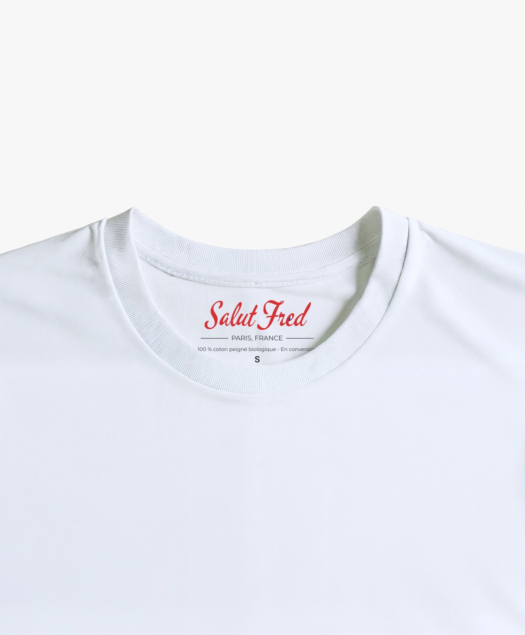 Vue intérieure du col du t-shirt classique blanc Salut Fred de la collection Rues de France
