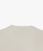 Vue extérieure du col du t-shirt classique écru Salut Fred