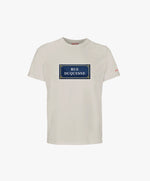 Vue de face du t-shirt classique écru Salut Fred avec motif Rue Duquesne de la collection Rues de France