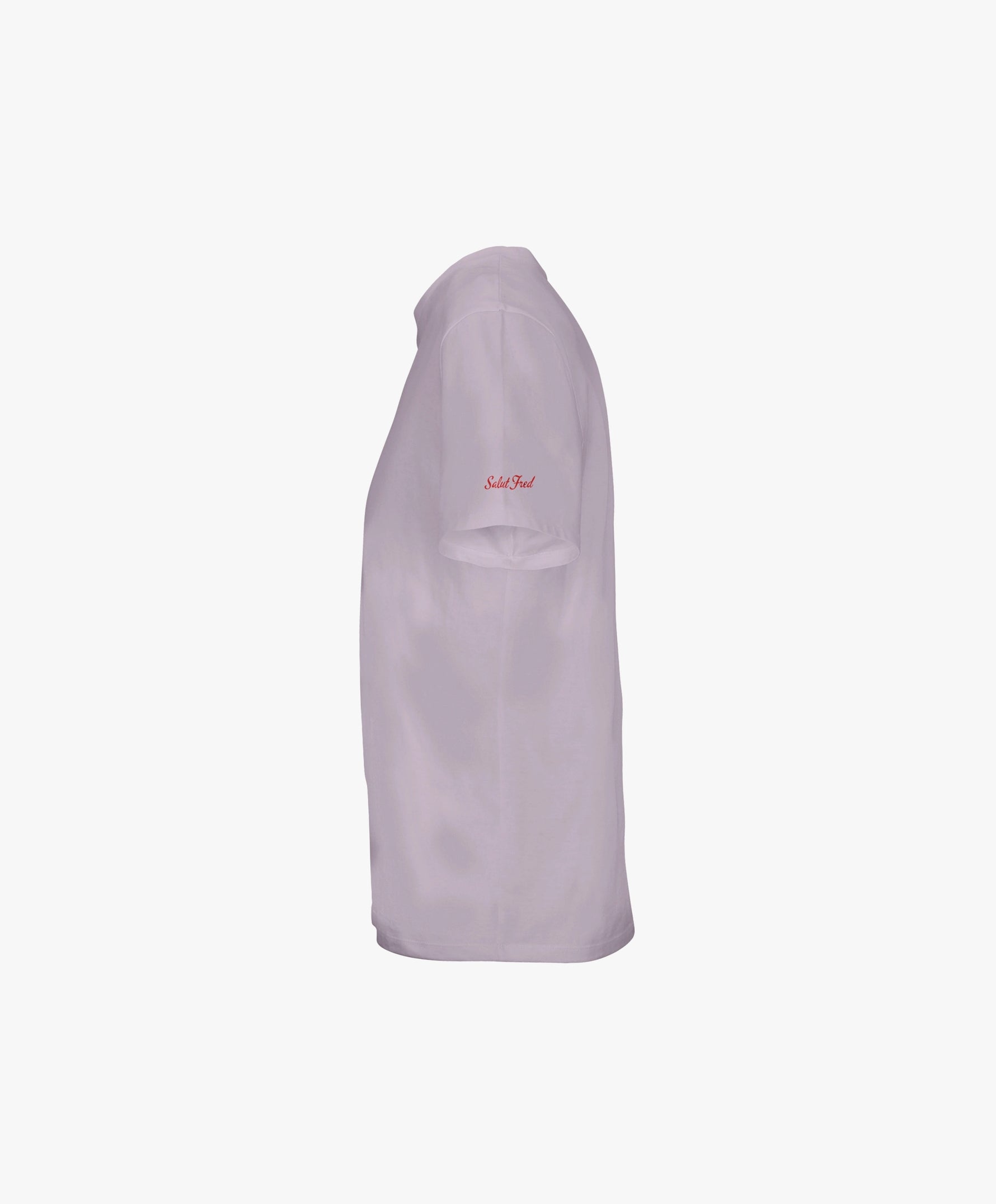Vue côté gauche du t-shirt classique lilas avec texte imprimé « Zizi l’Impératrice » sur la poitrine et logo Salut Fred imprimé sur la manche gauche.