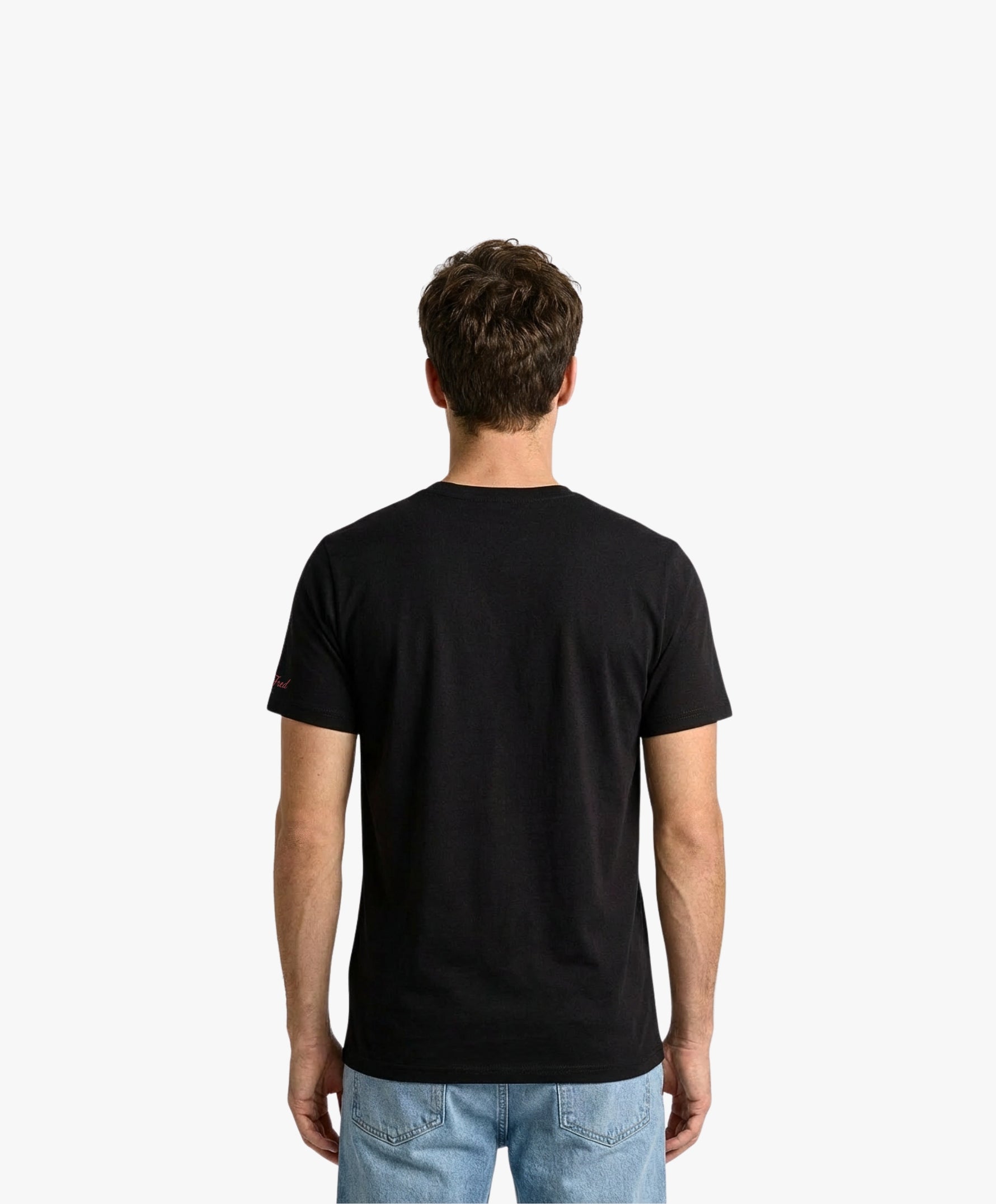 Vue de dos d’un homme portant un t-shirt classique noir Salut Fred