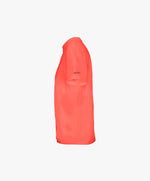 Vue côté gauche du t-shirt classique orange coquelicot Salut Fred avec broderie Salut Fred sur la manche gauche