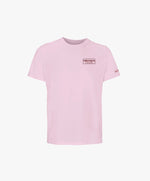 Vue de face du t-shirt classique rose poudré Salut Fred avec broderie « Thérap(e)ute À votre service » sur la poitrine gauche et broderie Salut Fred sur la manche gauche
