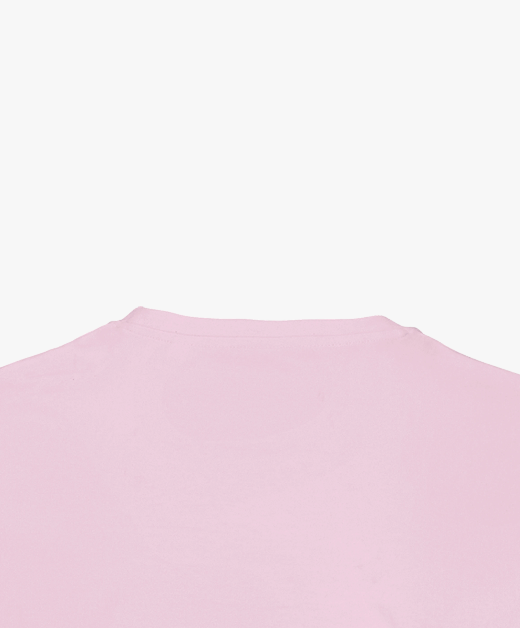 Vue extérieure du col du t-shirt classique rose poudré « Tu baises dans mon estime. » Salut Fred