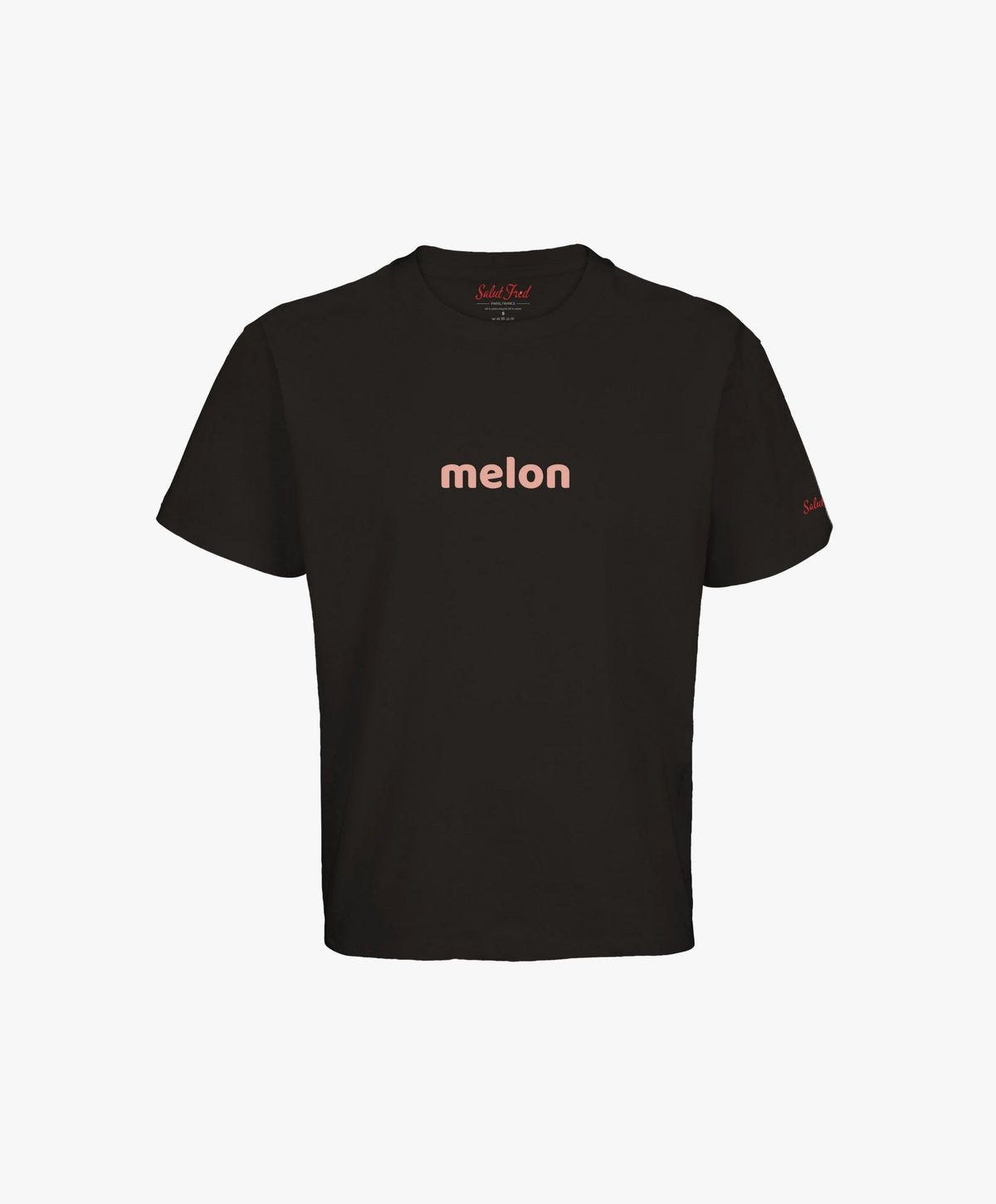 Vue de face du t-shirt oversize noir « Melon Melèche » avec texte imprimé « melon » centré sur la poitrine et logo Salut Fred sur la manche gauche.
