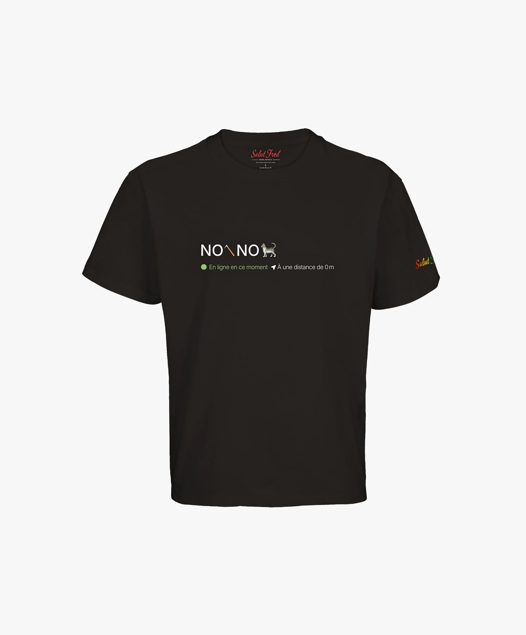 Vue de face du t-shirt oversize noir Salut Fred avec motif « No pic No Chat(te) », où « pic » et « Chat(te) » sont représentés par des emojis, de la collection NPNC et Pride